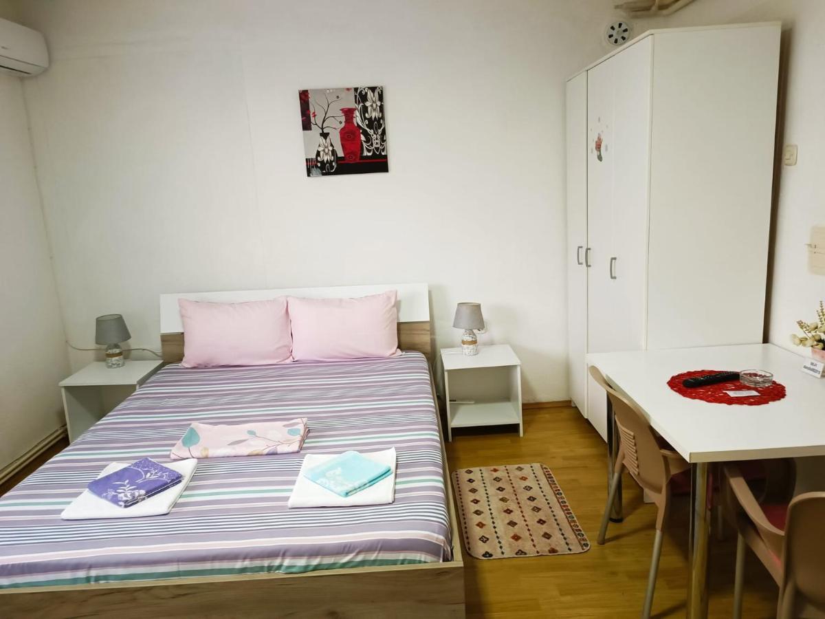 City Center Apartments Prilep Bagian luar foto
