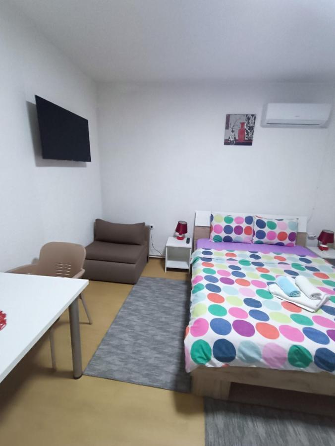 City Center Apartments Prilep Bagian luar foto