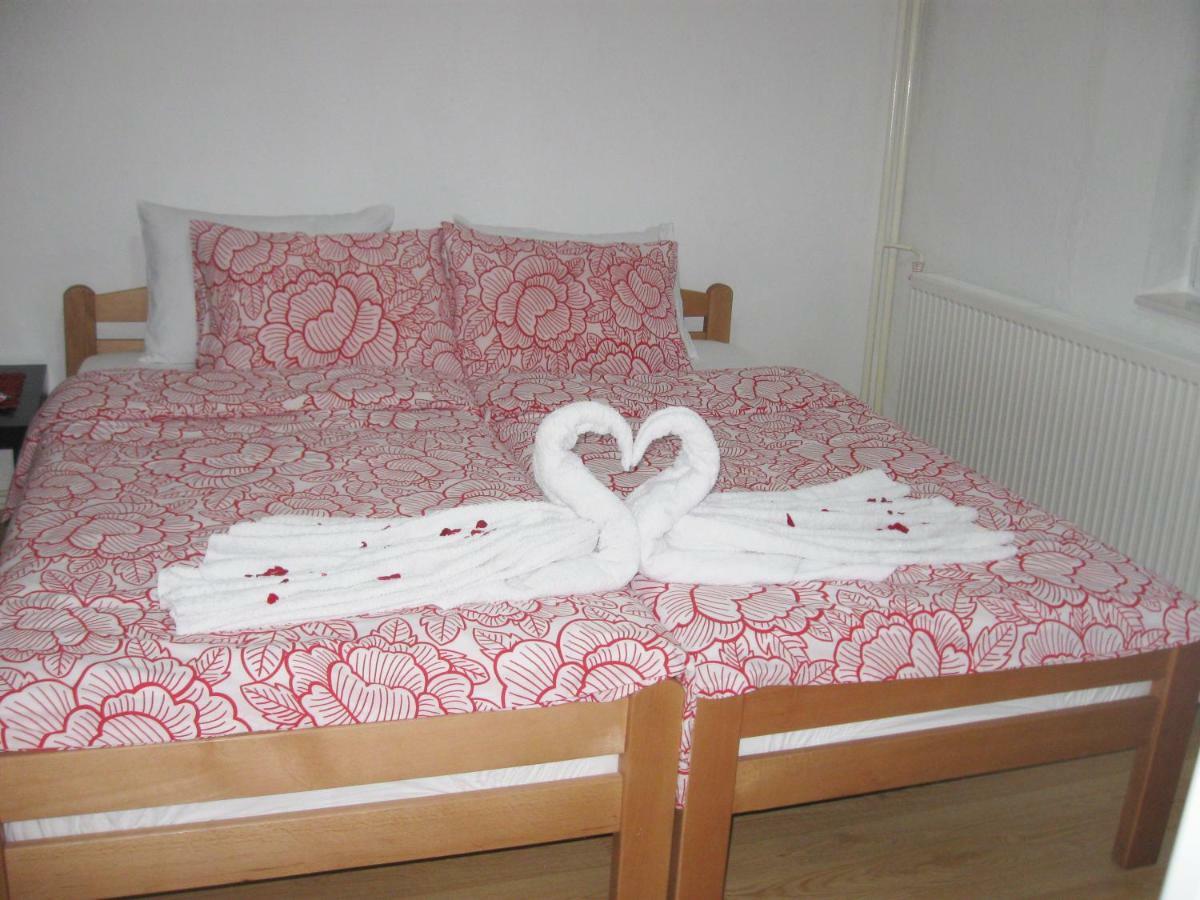 City Center Apartments Prilep Bagian luar foto